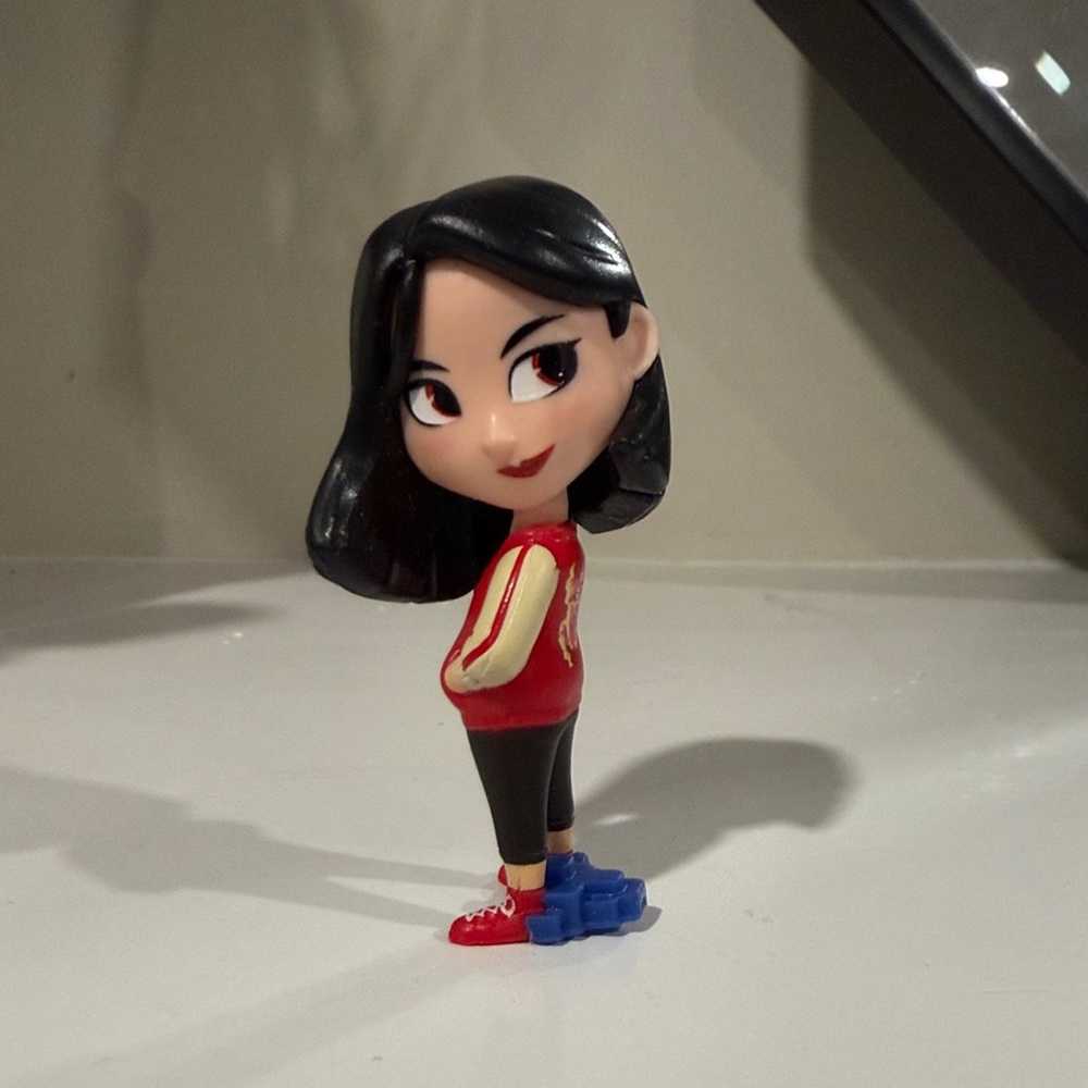 Disney Mulan from Wreck-It Ralph 2: Ralph Breaks the Internet figure    toy toys